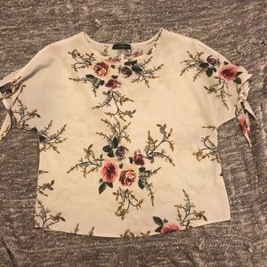 Floral tie sleeve top